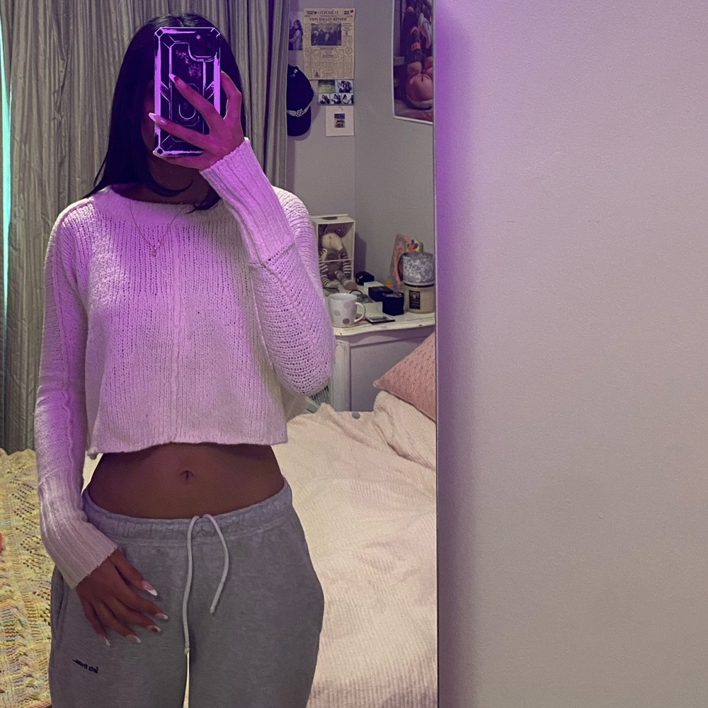 Silence + Noise Knit  Semi-Cropped Sweater - Picture 4 of 4